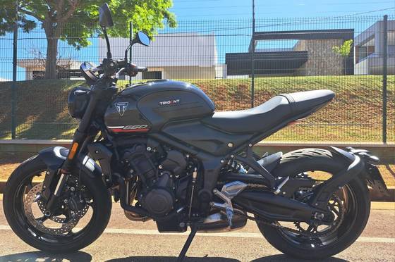 TRIUMPH TRIDENT 660 TRIUMPH TRIDENT 660